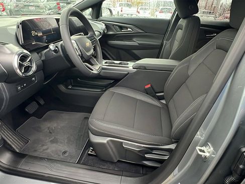 New 2026 Chevrolet Equinox EV LT image 13