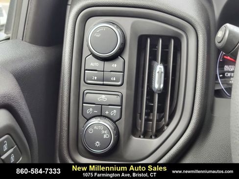 Used 2022 Chevrolet Silverado 1500 Custom Trail Boss image 22