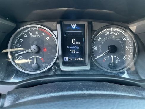 Used 2023 Toyota Tacoma TRD Off-Road w/ Advanced Technology Package AWD/4WD image 14