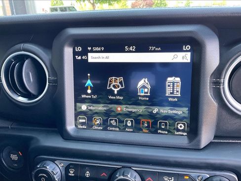Used 2023 Jeep Wrangler Unlimited Sahara w/ Cold Weather Group AWD/4WD image 31