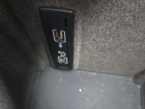 Used 2018 Mercedes-Benz GLE 350 4MATIC image 38