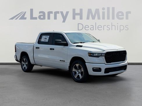 New 2026 RAM 1500 Express RWD image 8