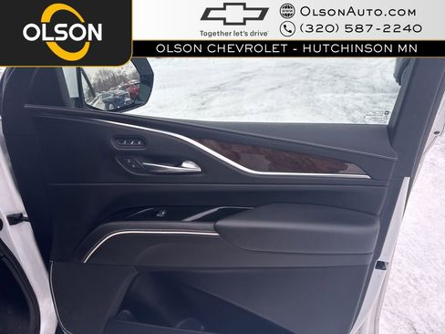 Used 2022 Cadillac Escalade ESV Premium Luxury Platinum image 49
