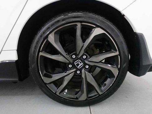 Used 2019 Honda Civic Sport image 9