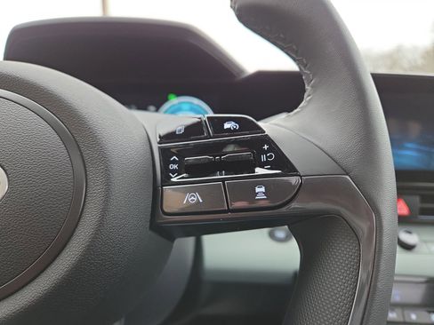 New 2026 Hyundai Elantra Limited image 19