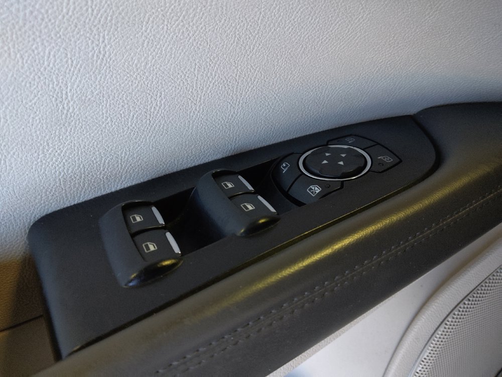Used 2017 Lincoln MKX Select w/ Select Plus Package FWD image 27