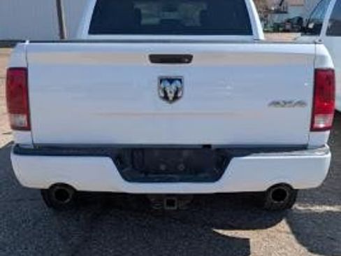 Used 2014 RAM 1500 Express AWD/4WD image 6