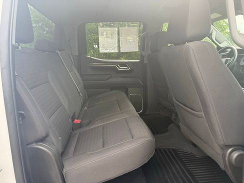 Used 2023 Chevrolet Silverado 1500 LT AWD/4WD image 15