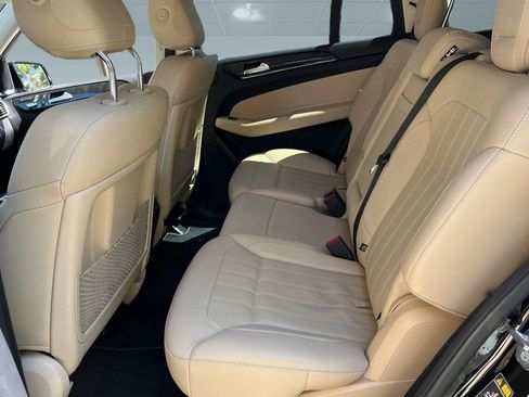 Used 2019 Mercedes-Benz GLS 450 4MATIC image 9