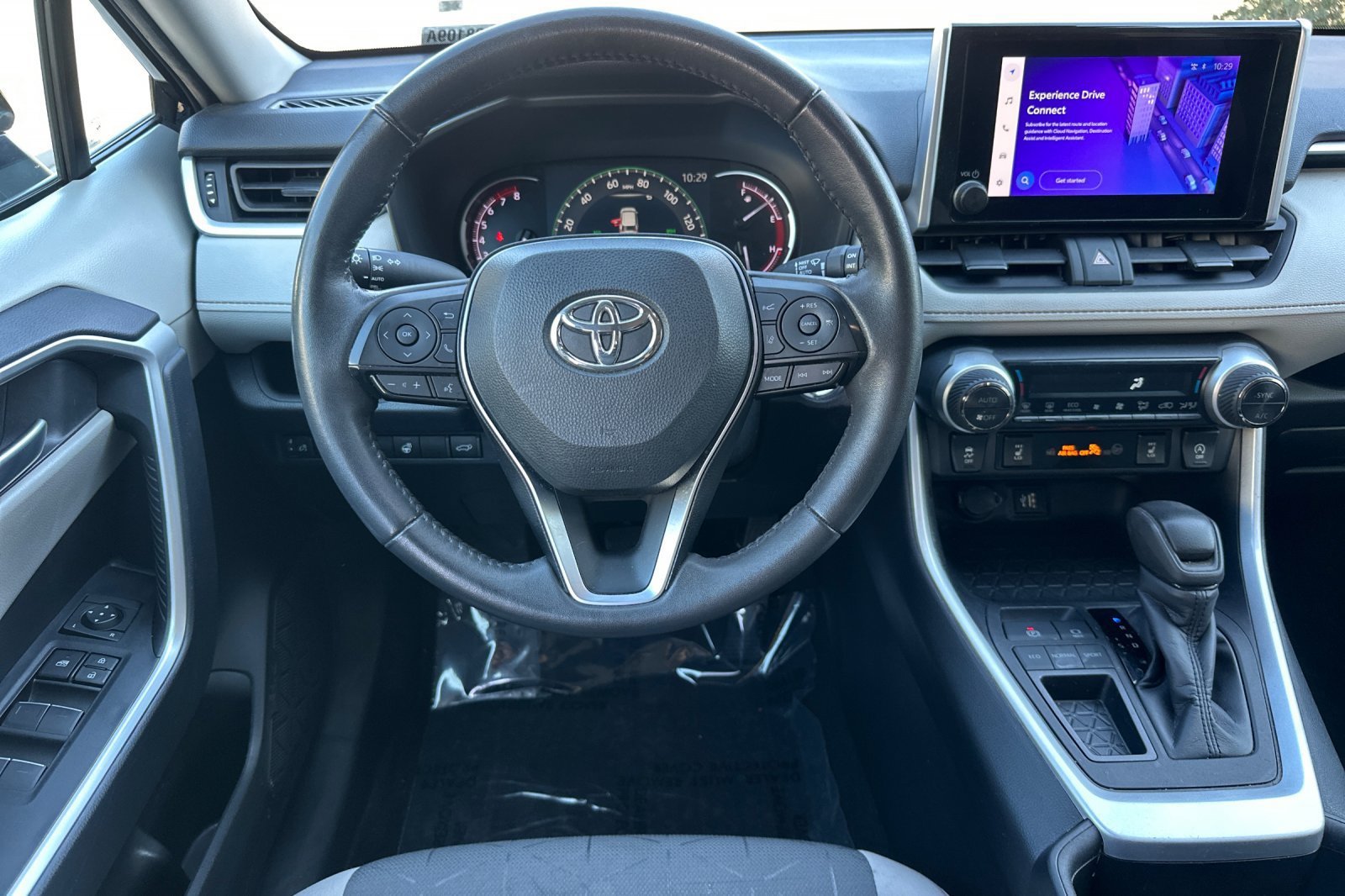 Certified 2024 Toyota RAV4 XLE w/ Convenience Package FWD image 17