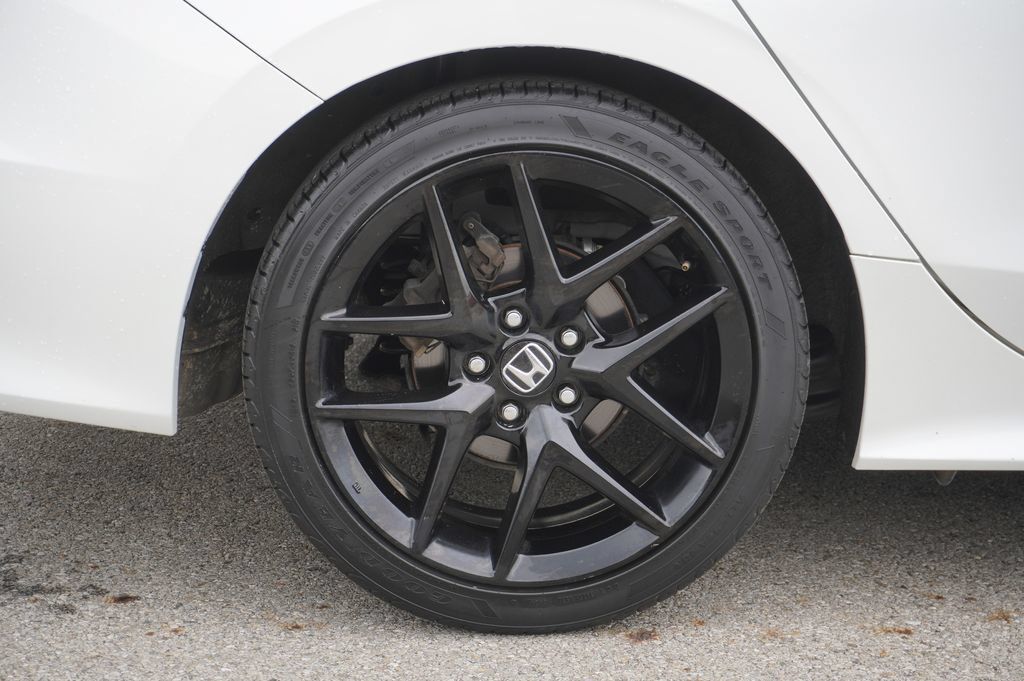 Used 2022 Honda Civic Sport image 12