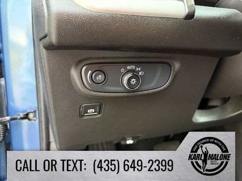 Used 2024 GMC Terrain SLE w/ Driver Convenience Package AWD/4WD image 17