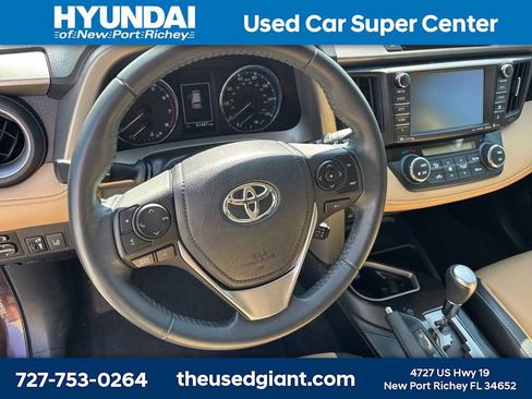 Used 2018 Toyota RAV4 Limited w/ Advanced Technology Package FWD image 12