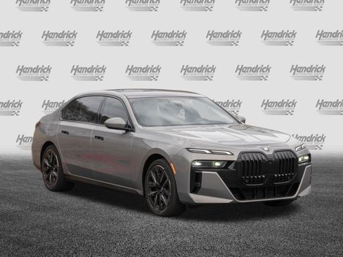 Certified 2023 BMW 740i image 2