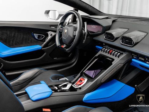 Used 2022 Lamborghini Huracan EVO image 49