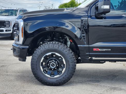 New 2026 Ford F350 Platinum w/ Tremor Off-Road Package AWD/4WD image 7