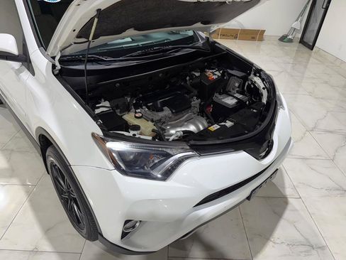 Used 2017 Toyota RAV4 XLE image 5