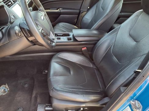 Used 2020 Ford Fusion Titanium image 13