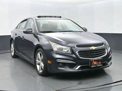 Used 2016 Chevrolet Cruze LT w/ Sun, Sound and Sport Package image 2