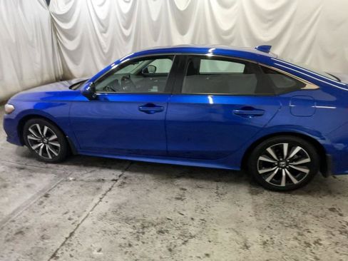 Used 2023 Honda Civic EX image 9