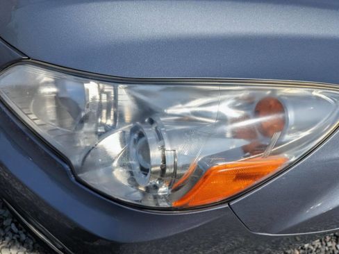 Used 2011 Subaru Outback 2.5i Premium w/ All-Weather Pkg image 29