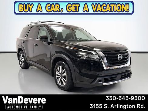 Used 2024 Nissan Pathfinder SL w/ Cargo Package AWD/4WD image 1