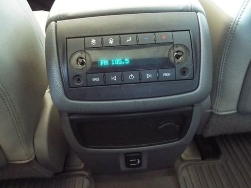 Used 2017 Buick Enclave Premium w/ Experience Buick Package image 31