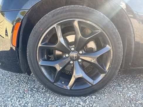 Used 2023 Chrysler 300 S RWD image 7