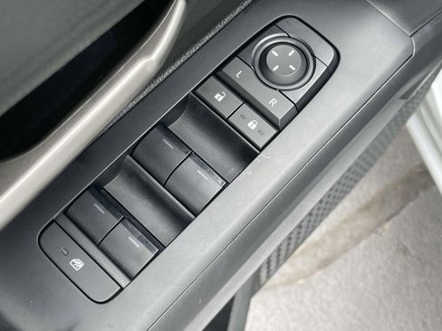 Used 2024 Toyota Tacoma TRD Sport RWD image 17