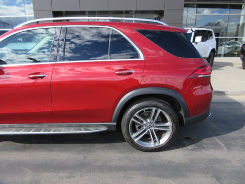 Used 2020 Mercedes-Benz GLE 350 4MATIC image 4
