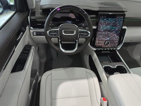 New 2026 GMC Acadia Denali w/ Super Cruise Package image 6