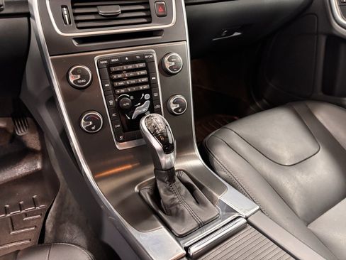 Used 2015 Volvo S60 T5 Premier image 14