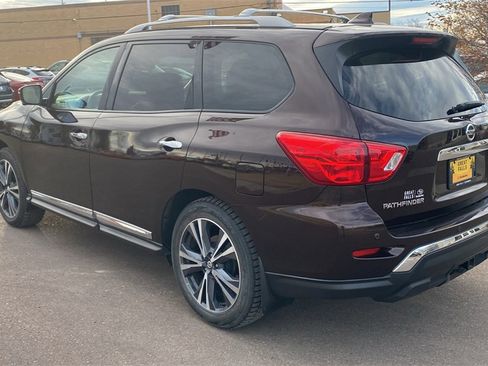 Used 2019 Nissan Pathfinder Platinum image 7