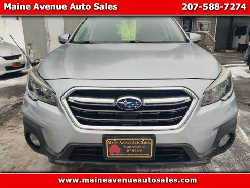 Used 2018 Subaru Outback 2.5i Premium AWD/4WD image 1