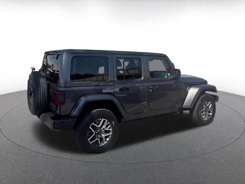 Used 2025 Jeep Wrangler Unlimited Sahara AWD/4WD image 10