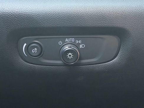 Used 2023 Chevrolet Traverse LT w/ LPO, Cargo Package FWD image 34