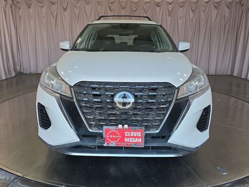 Certified 2023 Nissan Kicks SV FWD image 11