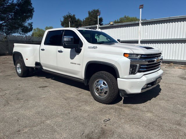Used 2023 Chevrolet Silverado 3500 High Country AWD/4WD image 2