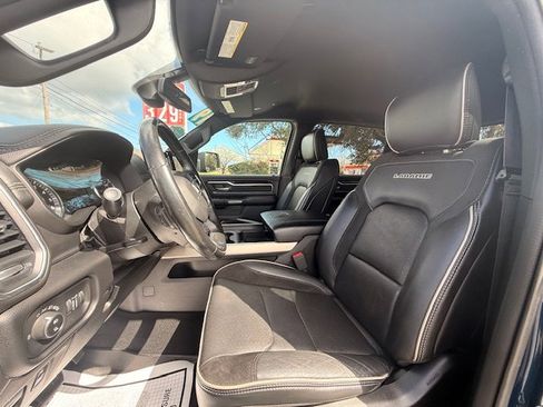 Used 2019 RAM 1500 Laramie w/ Sport Appearance Package AWD/4WD image 6