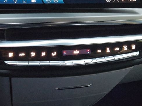 Certified 2024 Cadillac Lyriq Luxury image 18