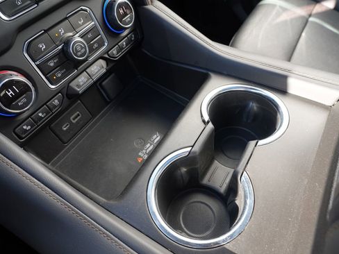 Used 2021 Chevrolet Tahoe High Country image 40