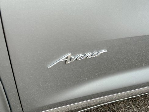 Used 2025 Buick Enclave Avenir w/ LPO, Floor Liner Package image 15