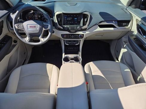 Used 2023 GMC Terrain Denali w/ Denali Premium Package image 15