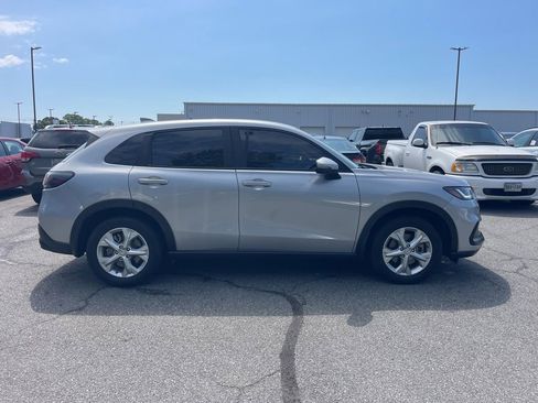 Used 2023 Honda HR-V LX image 6