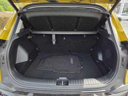 Used 2024 Kia Seltos SX w/ SX Sunroof Package image 10