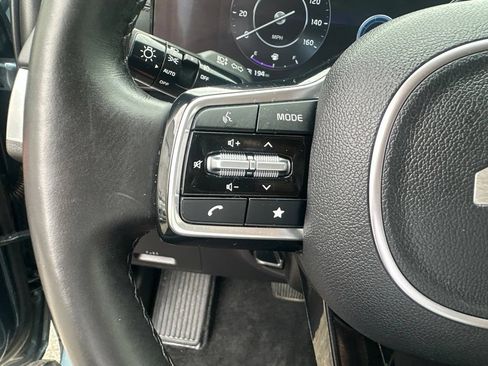 Used 2024 Kia Carnival SX Prestige FWD image 14