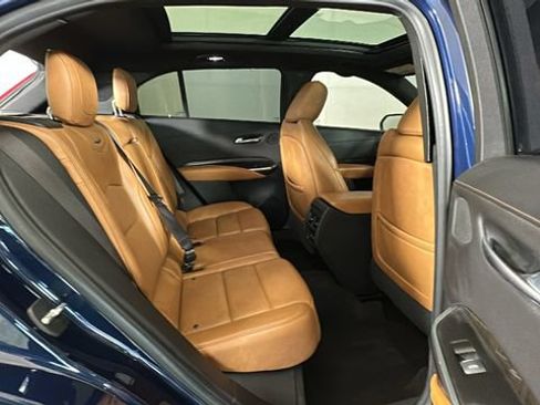 Used 2019 Cadillac XT4 Premium Luxury AWD/4WD image 29