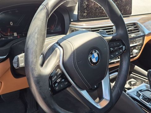 Used 2021 BMW 530i xDrive w/ Premium Package AWD/4WD image 18