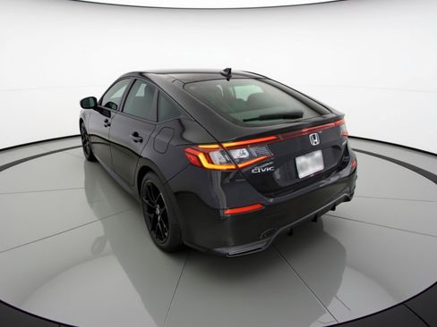 Used 2025 Honda Civic Sport image 6