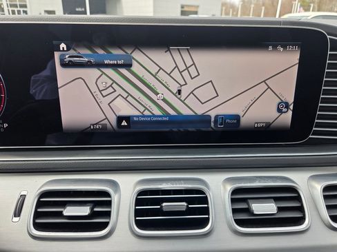 Used 2025 Mercedes-Benz GLS 450 4MATIC image 19